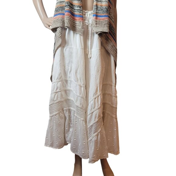 L'POGEE Boho Asymmetrical White Skirt Eyelet Detail & Crochet Layers Drawstring - Picture 4 of 16